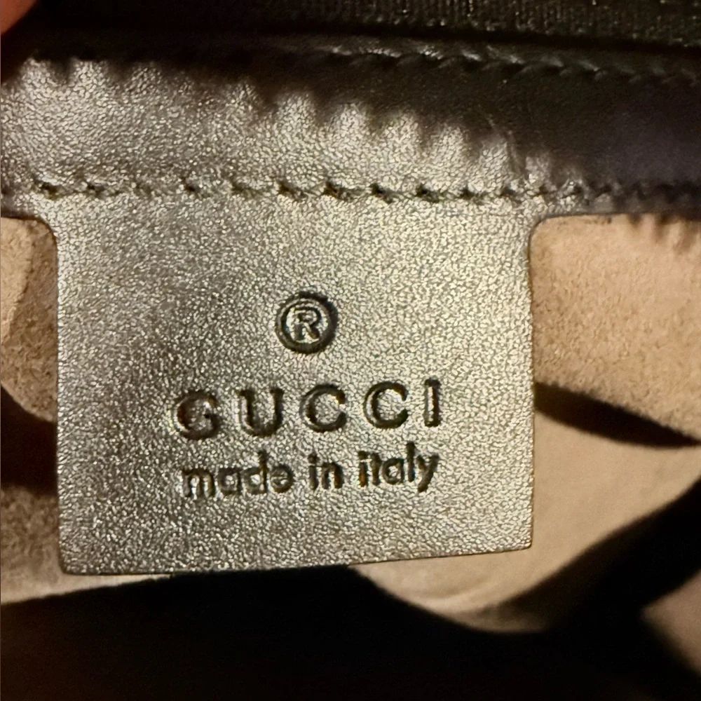 Gucci GG Supreme Small Backpack - Picture 15 of 16